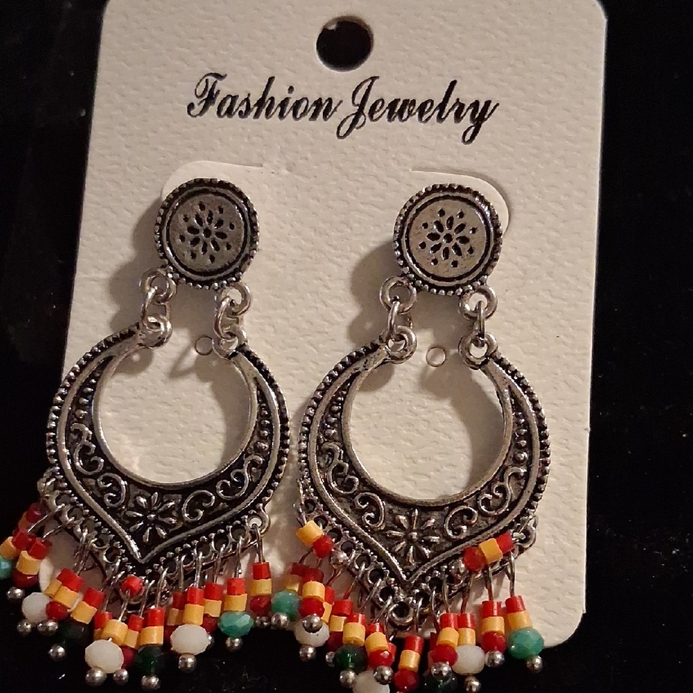 Fashion Jewelry Silver Earrings with Multicolor Beads - Picture 6 of 6